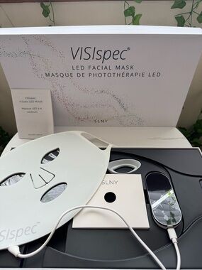 SLNY VISIspec LED Facial Mask - White with Black Controller
